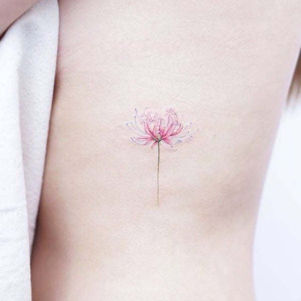 tattoo hoa bỉ ngạn mini