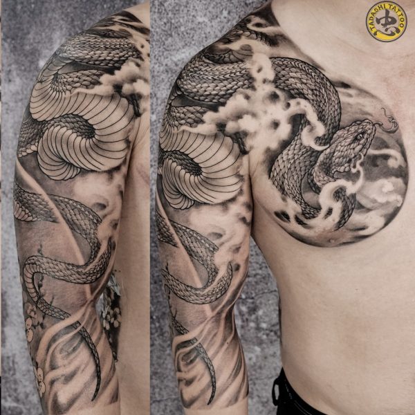 hình xăm rắn đầy nghệ thuật và thẩm mĩ của Tadashi Tattoo cho nam giới tân dậu