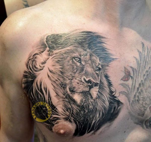 hình xăm cung sư tử ở ngực uy lực dũng mãnh