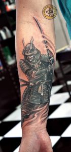 HÌnh xăm samurai cực đẹp cho cổ tay